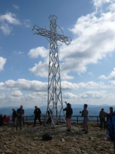 kříž na vrcholu Tarnica (1346 m)