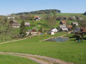 Dolní Javoří - Malá obec nedaleko Lázně Bělohradu