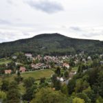 Městečko Oybin a vrchol Hvozd (Hochwald)