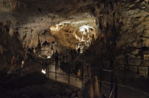 Postojnské jeskyně