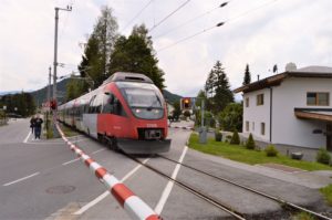 Turistika v okolí Zugspitze - vlak v Seefeldu