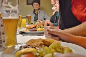 Turistika v okolí Zugspitze - restaurace Seefelder Stube