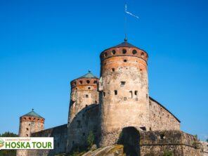 Hrad Olavinlinna ve městě Savonlinna - poznávací zájezdy do Japonska