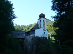kostel sv. Jana Nepomuckého na skále u obce Söll