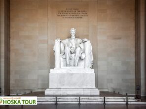 Socha Abrahama Lincolna ve Washingtonu - poznávací zájezdy do USA