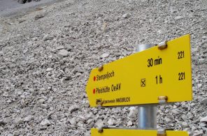 Trek přes Karwendel - cesta k Stempeljoch